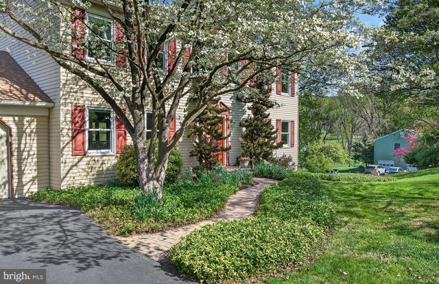 607 SPRING LINE DR, West Chester, PA 19382