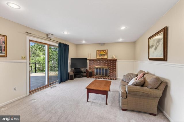 607 SPRING LINE DR, West Chester, PA 19382