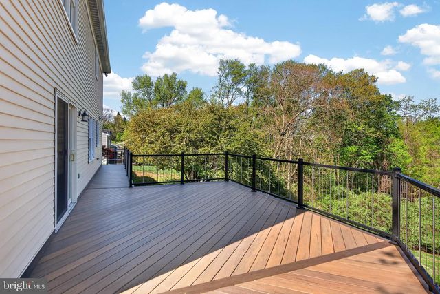 607 SPRING LINE DR, West Chester, PA 19382