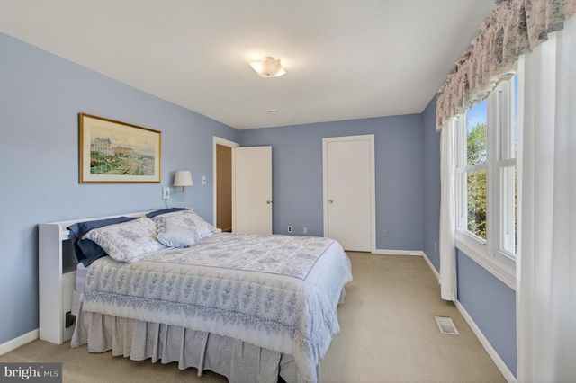 607 SPRING LINE DR, West Chester, PA 19382