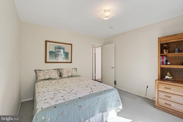 607 SPRING LINE DR, West Chester, PA 19382