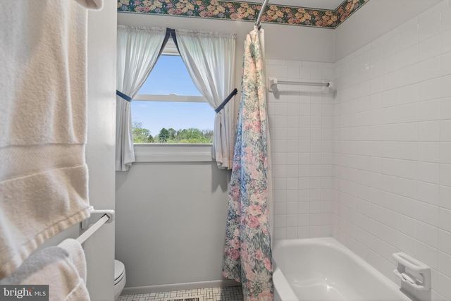 607 SPRING LINE DR, West Chester, PA 19382