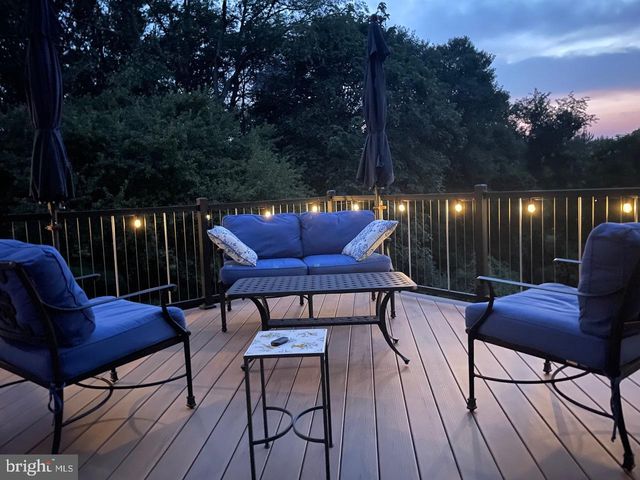 607 SPRING LINE DR, West Chester, PA 19382