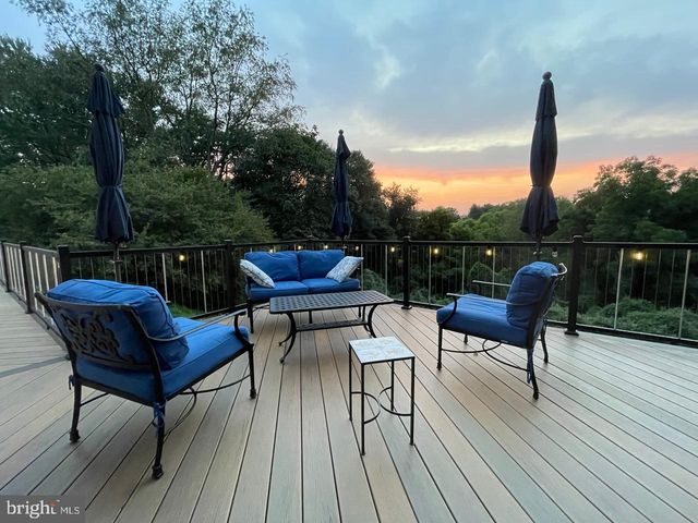 607 SPRING LINE DR, West Chester, PA 19382