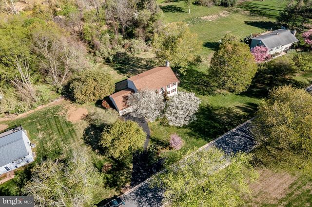 607 SPRING LINE DR, West Chester, PA 19382