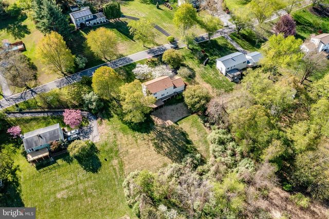 607 SPRING LINE DR, West Chester, PA 19382