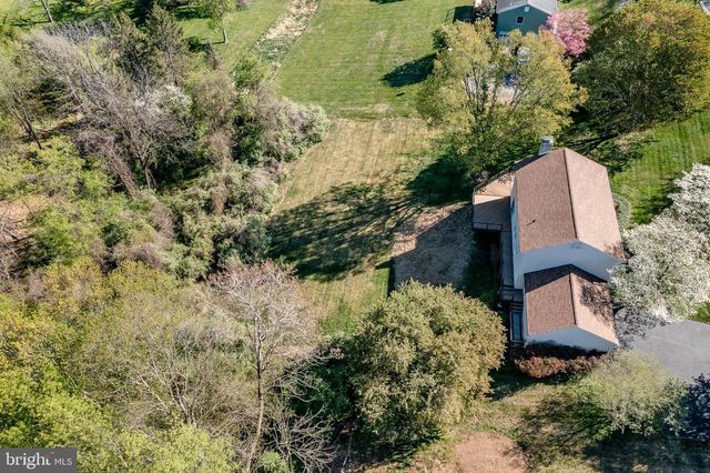 607 SPRING LINE DR, West Chester, PA 19382