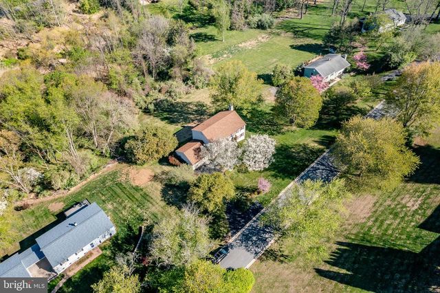 607 SPRING LINE DR, West Chester, PA 19382