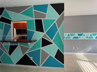 2060 Hollywood Blvd 3, Hollywood, FL 33020