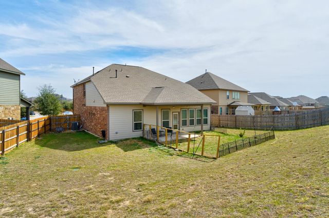 718 Hereford LOOP, Hutto, TX 78634