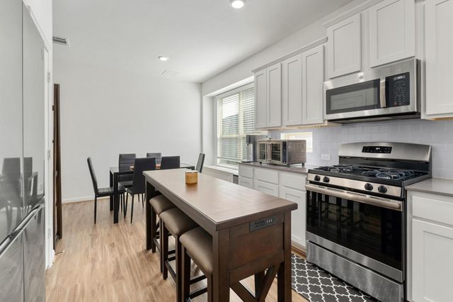 718 Hereford LOOP, Hutto, TX 78634