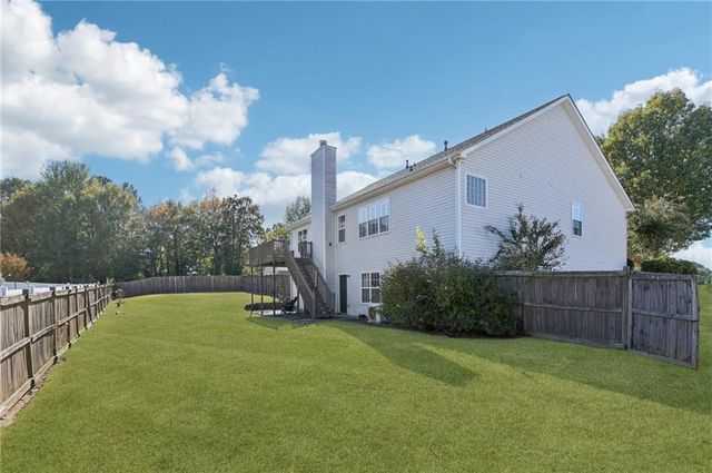 532 Stoneland Place, Lawrenceville, GA 30046