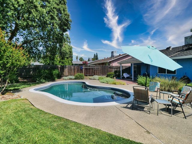 9179 Pershing Ave, Orangevale, CA 95662