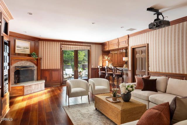 860 Flintridge Avenue, La Canada Flintridge, CA 91011