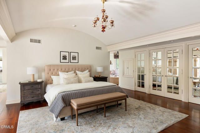 860 Flintridge Avenue, La Canada Flintridge, CA 91011