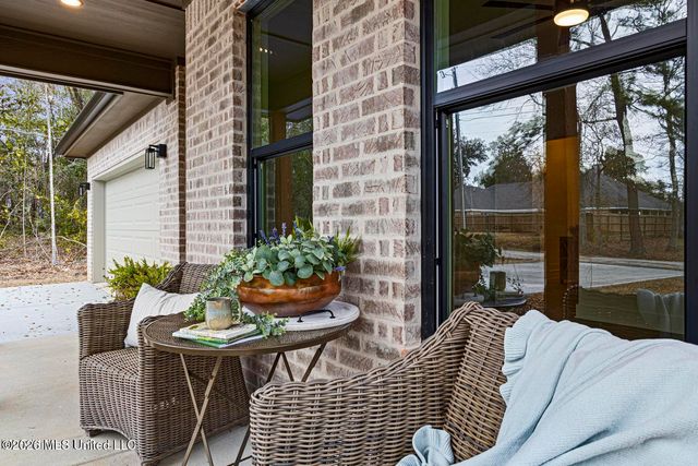 1612 Deer Street, Ocean Springs, MS 39564