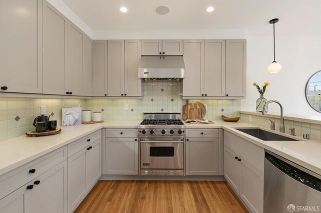 52 Meda Avenue, San Francisco, CA 94112