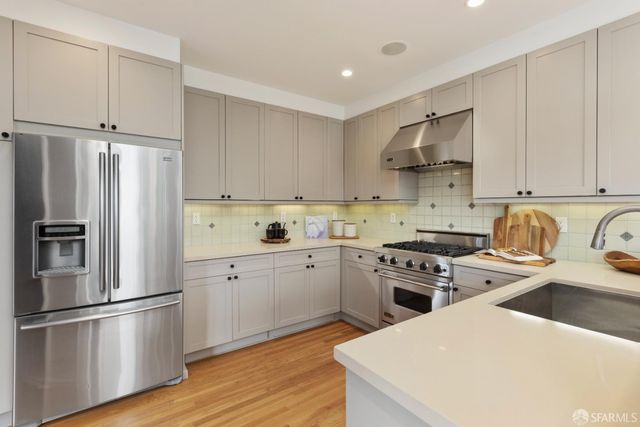 52 Meda Avenue, San Francisco, CA 94112