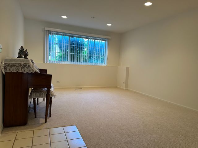 613 Prestwick Lane, Wheeling, IL 60090