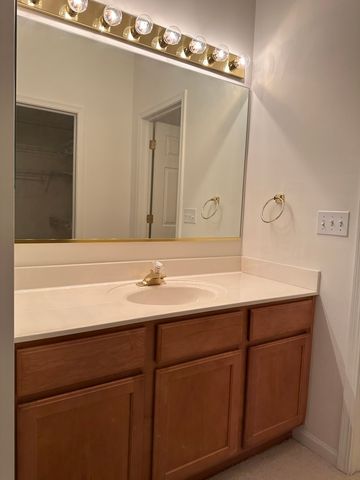 613 Prestwick Lane, Wheeling, IL 60090