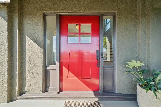 342 Elwood Ave, Oakland, CA 94610