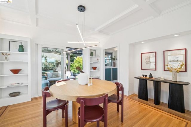 342 Elwood Ave, Oakland, CA 94610