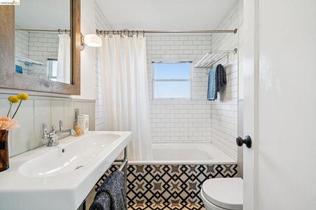 342 Elwood Ave, Oakland, CA 94610