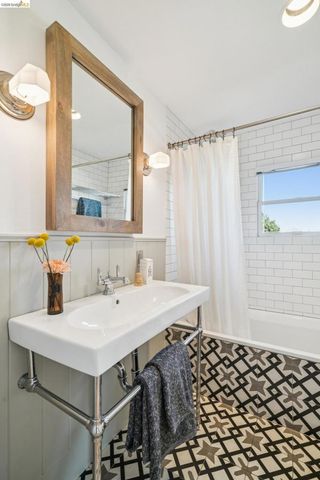 342 Elwood Ave, Oakland, CA 94610