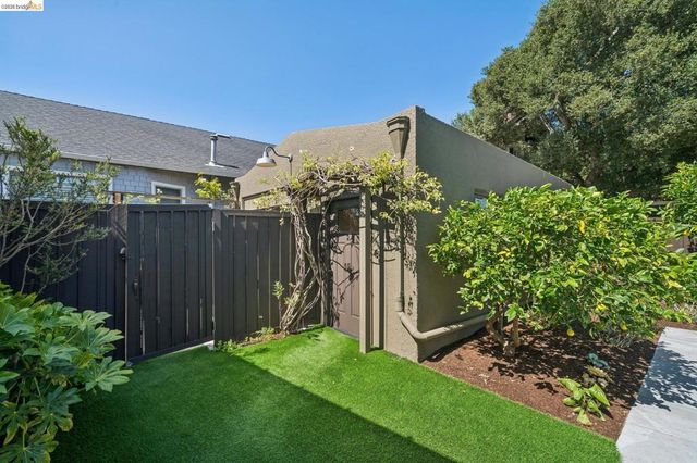 342 Elwood Ave, Oakland, CA 94610