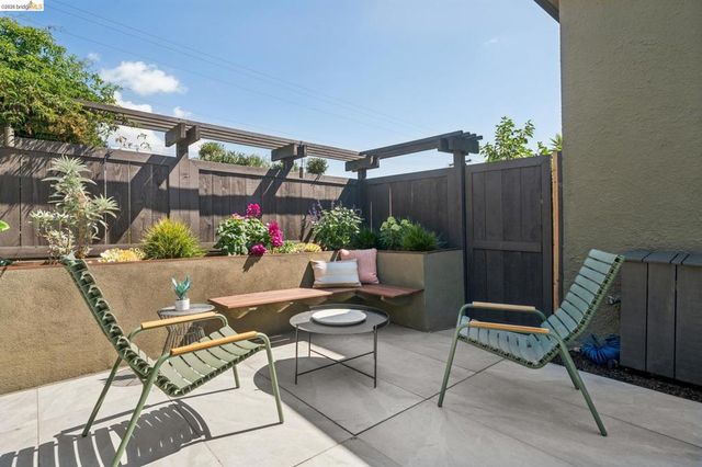 342 Elwood Ave, Oakland, CA 94610
