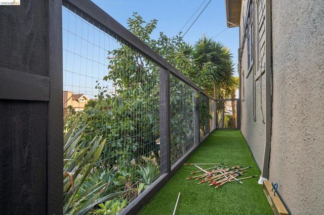 342 Elwood Ave, Oakland, CA 94610