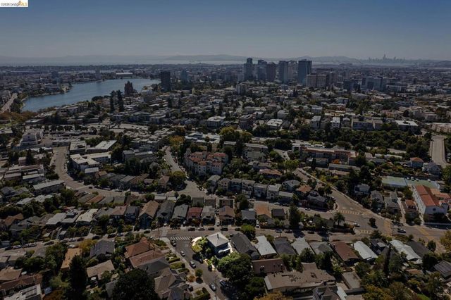 342 Elwood Ave, Oakland, CA 94610