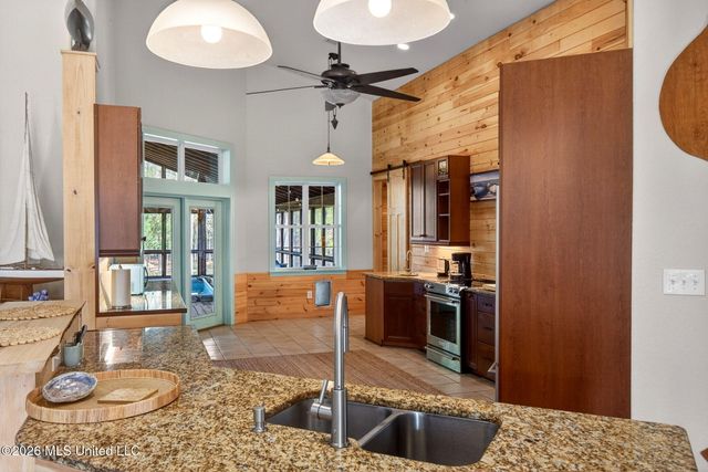 301 Prentiss Road, Pass Christian, MS 39571