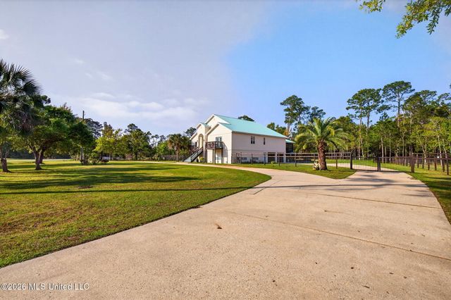 301 Prentiss Road, Pass Christian, MS 39571