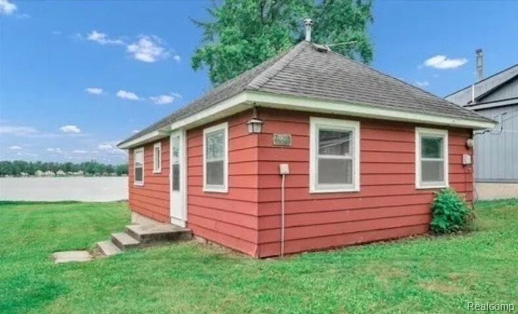 5960 Birchwood Drive, Hale, MI 48739