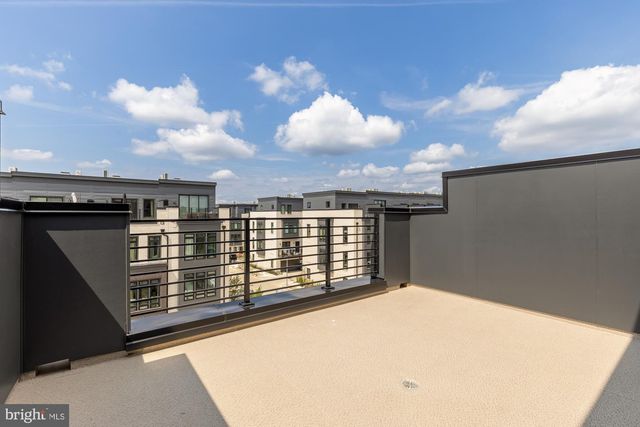 2615 OLMSTED CT NW, Washington, DC 20001