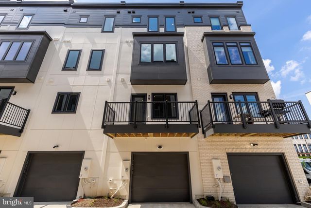 2615 OLMSTED CT NW, Washington, DC 20001