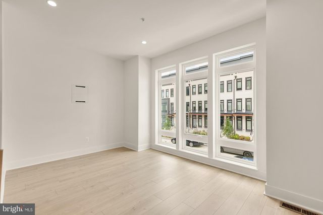 2615 OLMSTED CT NW, Washington, DC 20001