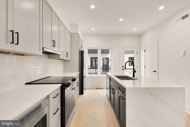 2615 OLMSTED CT NW, Washington, DC 20001