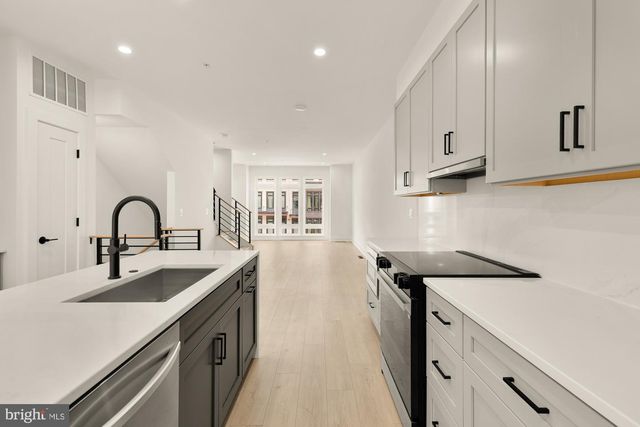 2615 OLMSTED CT NW, Washington, DC 20001