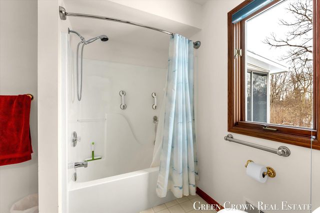 2804 Bridgeside Drive Se, Gaines Twp, MI 49316