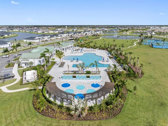 13138 Valletta Way 32-186, Port St. Lucie, FL 34987