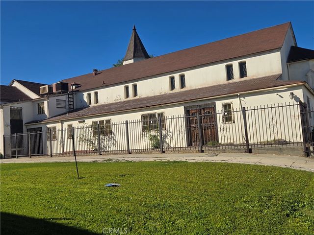 7411 S Normandie, Los Angeles, CA 90044