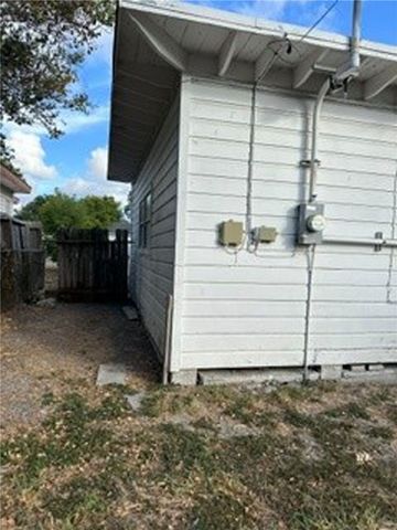778 Chase Dr, Corpus Christi, TX 78412