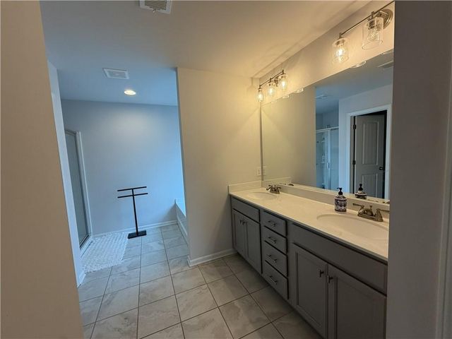 1436 Weeping Tree Drive, Auburn, GA 30011