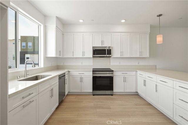 27331 Bear Creek Lane, Valencia, CA 91381