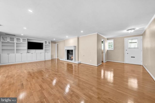 3525 DEVON DR, Falls Church, VA 22042