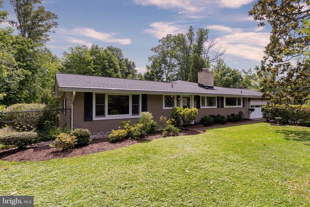 3525 DEVON DR, Falls Church, VA 22042
