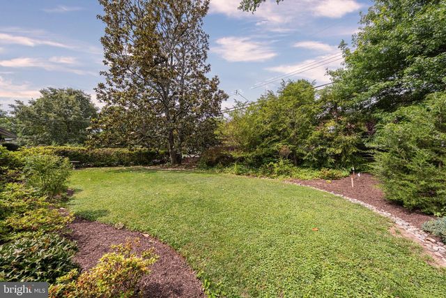 3525 DEVON DR, Falls Church, VA 22042