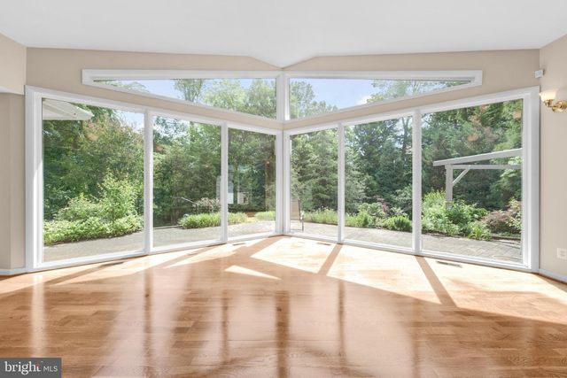 3525 DEVON DR, Falls Church, VA 22042